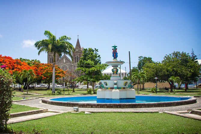 An Exciting, Scenic and Historical Island Tour - Timothy Hill puts two seas in one frame