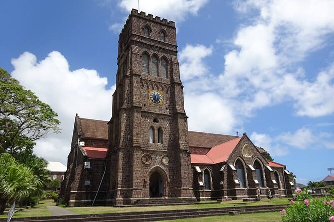 An Exciting, Scenic and Historical Island Tour - The language question matters