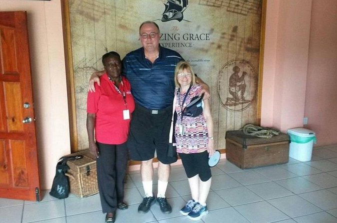 Exotic Island Tour from Basseterre - Timothy Hill and the island’s best photo moment