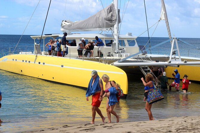 Leisure Full Day Catamaran (Blue, Aqua or LIC) - Practical details that affect your decision
