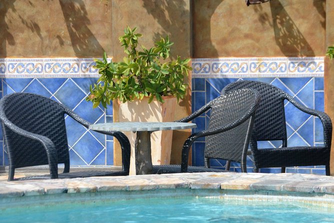 Palms Court Gardens and Restaurant Day Pass - Getting there from the cruise pier