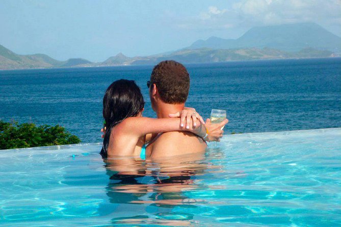 Palms Court Gardens and Restaurant Day Pass - Wi-Fi, showers, towels, and other facilities