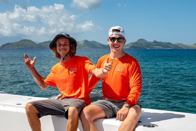 Private Luxury Full day Boat Charter With Lunch - Price, group size, and who gets good value