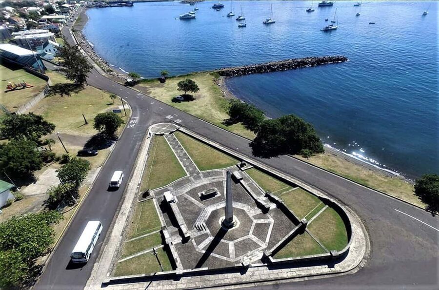 St. Kitts: Basseterre, Royal Highlight Tour - The island drive and the view from Timothy Hill