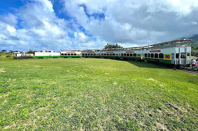 St.Kitts Sugar Train Tour / Pick up & Drop-Off Included - Rum punch, fruit drinks, and what is included